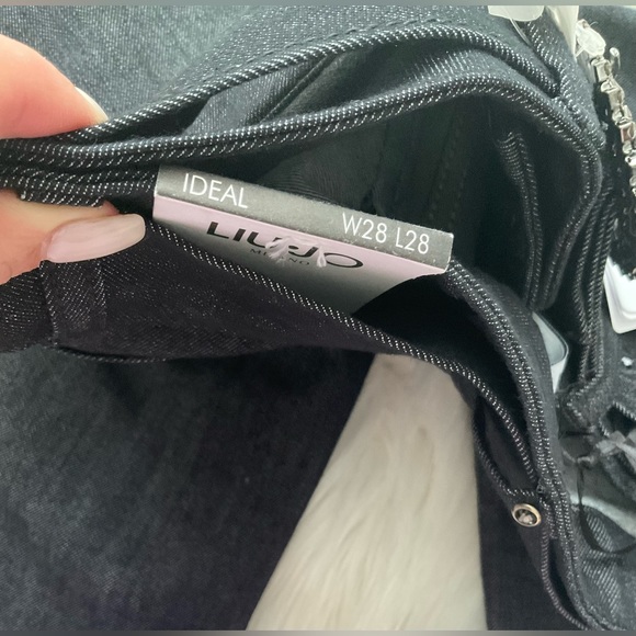 RHINESTONE BELTED JEANS - Picture 5 of 6